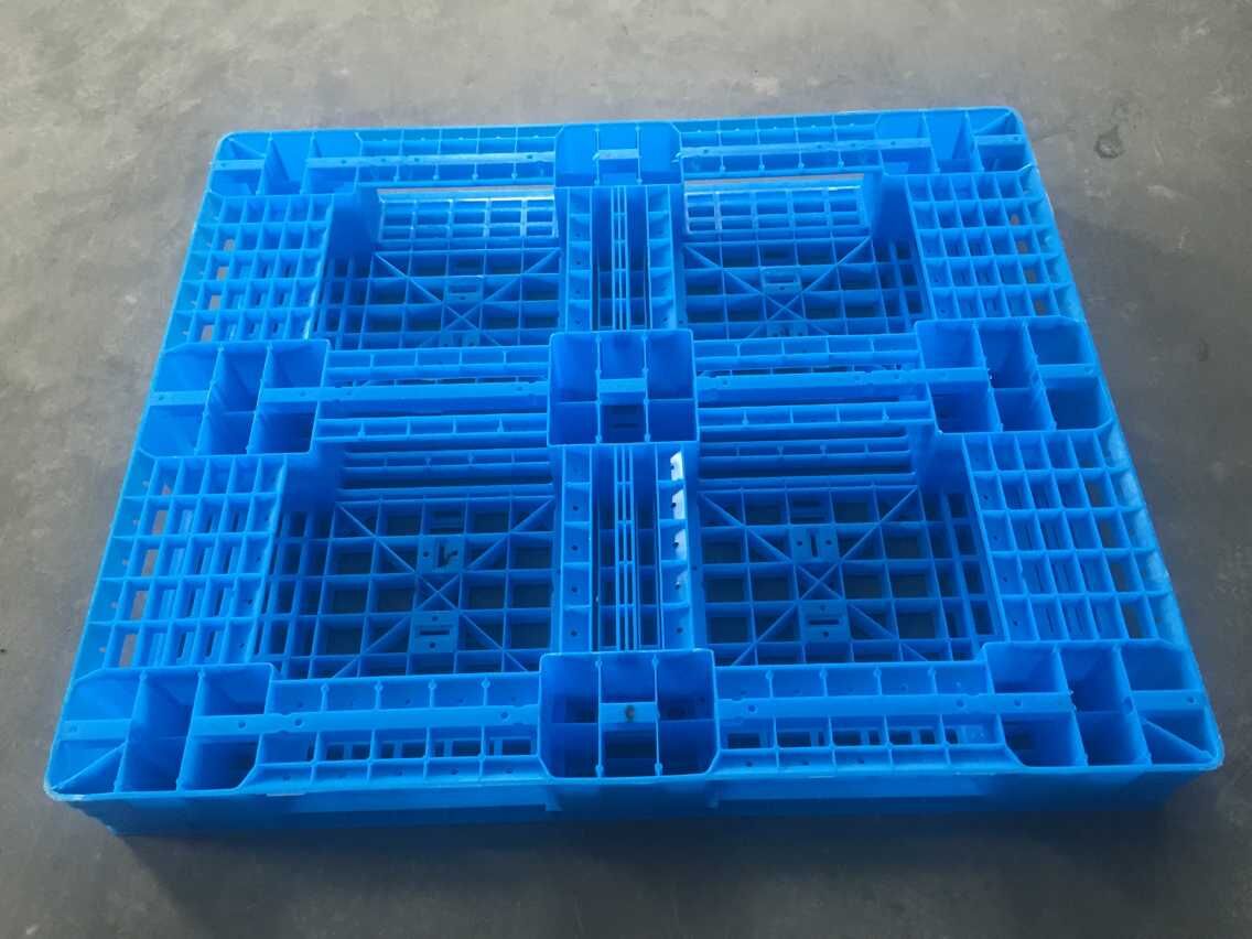 塑料托盤(pán)合理使用的注意事項(xiàng)