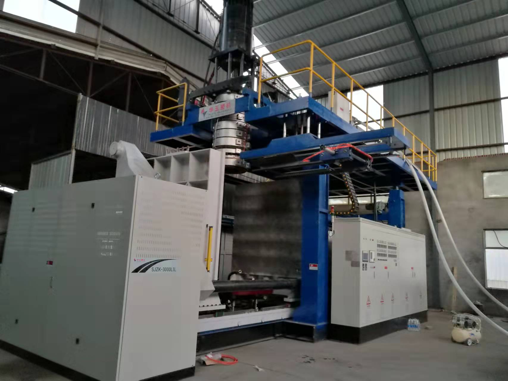 山東辰鳴塑業(yè)專注于托盤行業(yè)多年，現(xiàn)有多套先進(jìn)的生產(chǎn)線